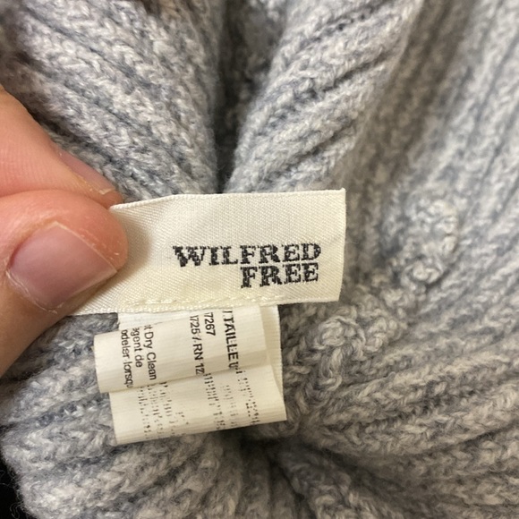 Wilfred Free Grey Beanie - Picture 2 of 2